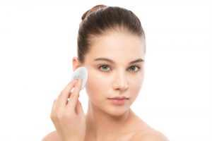how to remove waterproof mascara