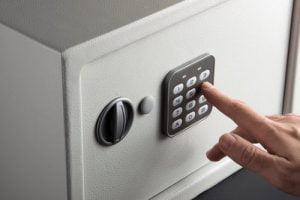 Read more about the article Best Waterproof And Fireproof Safe For Home and Office in 2022