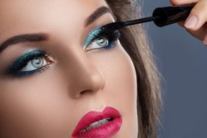 Read more about the article 🥇 Top 10 Best Waterproof Mascara For Swimming In 2022